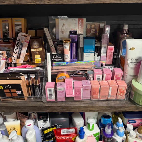 Tuesday Night NEW Pallet Health & Beauty 7:30 EST - Picture 6 of 14